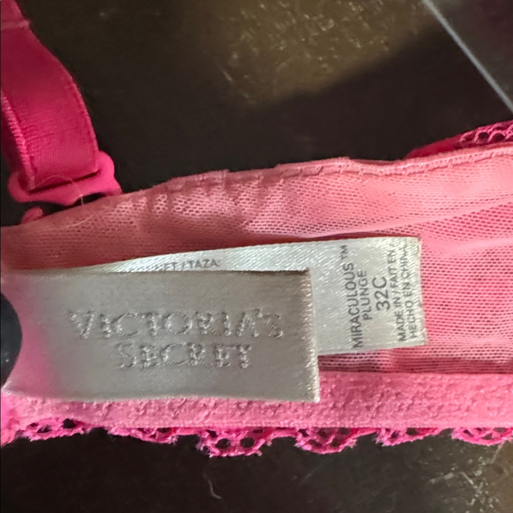 Victoria secrets pink lace bra 32C - Picture 2 of 9